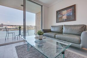 Wake up to Sydney Harbour