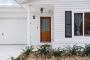 Exquisitely Spacious 3-bed Home