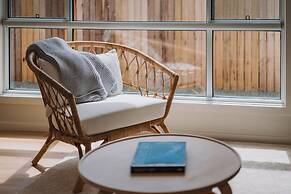 Exquisitely Spacious 3-bed Home