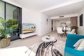 Spacious 1-bed With View in Central Location