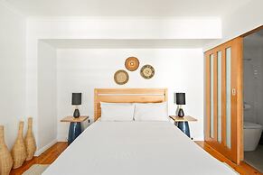 Stylish Inner City 2-bed Unit by Fig Lane Park