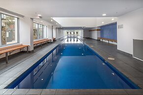 Central 1-bed With Parking, BBQ