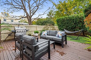 Perfect 2-bed Inner-city Home With Pool & BBQ Area
