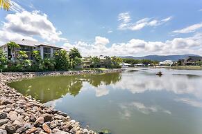 Blue Lagoon Resort Lakeside Apartment