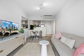 Lovely Boutique 1-bed Unit With Gym & Pool