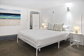 Surfie Pad 10 min Walk to Beach and Dining