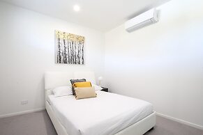 Bayfront Holiday Retreat With Parking