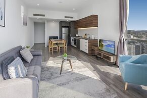 River-view Unit With Rooftop Pool Near Museums