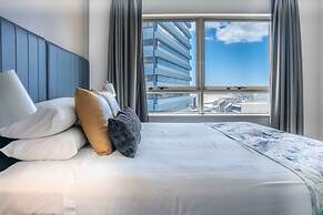 Central 1-bed With Parking, Pool, Sauna & Gym