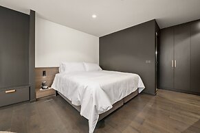 Braddon Studio With BBQ Area
