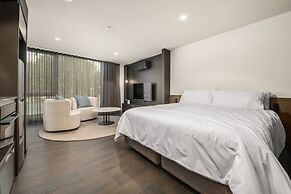 Braddon Studio With BBQ Area