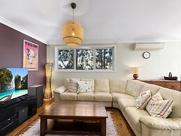 Riverside 3-bed Townhouse With Spacious Deck & BBQ