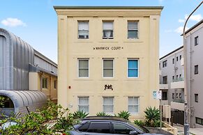 Bright 1-bed Apartment in Coastal North Bondi
