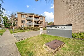 2-bed With Pool, Bbq, Tennis Court & Parking