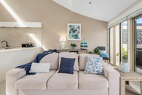 3-bed With Beach Views and Entertainment Area