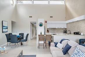3-bed With Beach Views and Entertainment Area