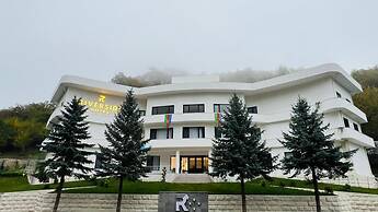 RİVERSİDE HOTEL AGDERE