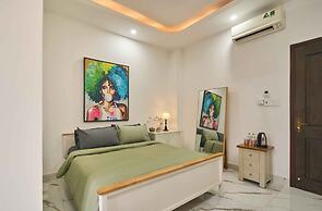 Green Riverside Hotel