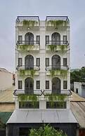 Green Riverside Hotel