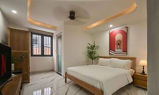 Green Riverside Hotel