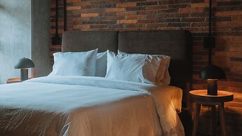 Hotel 10-36