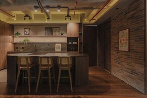 Hotel 10-36