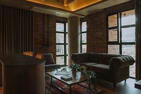 Hotel 10-36