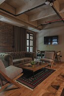 Hotel 10-36