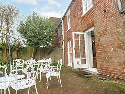 Chilton Manor House