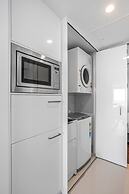 Oceanview 2-bed With Pool, Sauna, Gym & Parking
