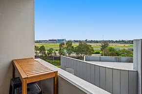 Sleek Kensington 2-bed With BBQ Area & Gym