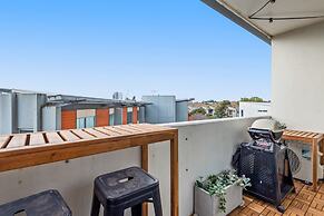 Sleek Kensington 2-bed With BBQ Area & Gym