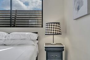 Bright 2-bed With Private Balcony & Serene View