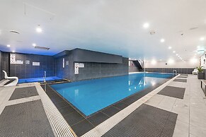 Incredible City Views in Convenient CBD Apartment