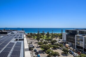 Spacious 2-bed Apartment With Rooftop Views
