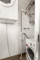 Pristine 2-bed With Expansive Beach Views