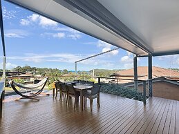 Fab 3-bed Stay With Great Outdoors & Water Views