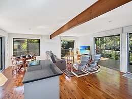 Fab 3-bed Stay With Great Outdoors & Water Views
