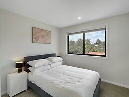 Spacious 4-bed House Near Batemans Bay Centre