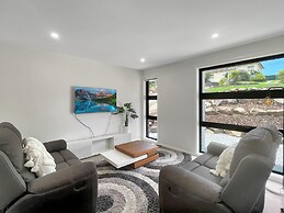 Spacious 4-bed House Near Batemans Bay Centre