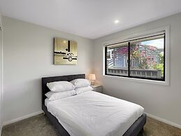 Spacious 4-bed House Near Batemans Bay Centre
