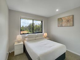 Spacious 4-bed House Near Batemans Bay Centre