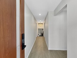 Spacious 4-bed House Near Batemans Bay Centre