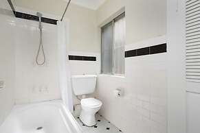 Comfortable Terrace in Central Location