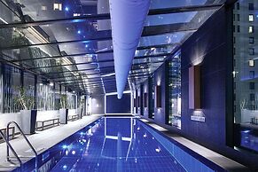 Chic 2-bed Apartment With Balcony in Southbank