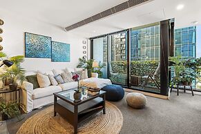 Chic 2-bed Apartment With Balcony in Southbank