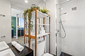 Chic 2-bed Apartment With Balcony in Southbank