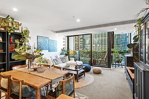 Chic 2-bed Apartment With Balcony in Southbank