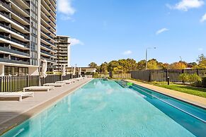 Stylish 2-bed Apartment With Luxe Amenities Access
