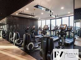 Fortitude Valley 3-bed, Top Floor + Bridge View